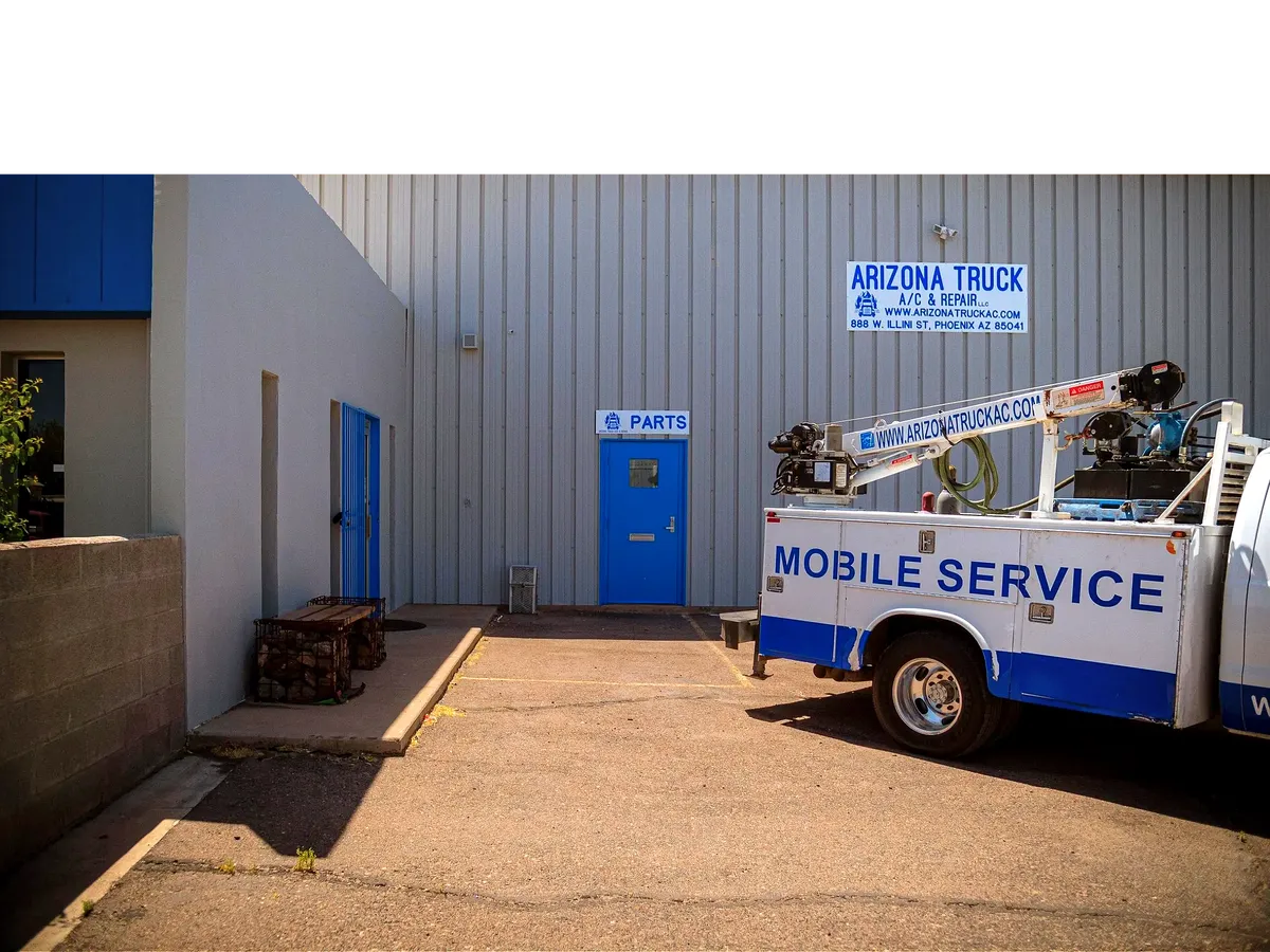 Arizona Truck AC and Repair shop front with mobile service truck fleet in Phoenix AZ