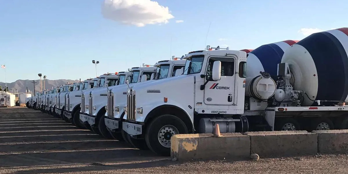 On-site fleet maintenance and diesel repair service by Arizona Truck AC mobile technician